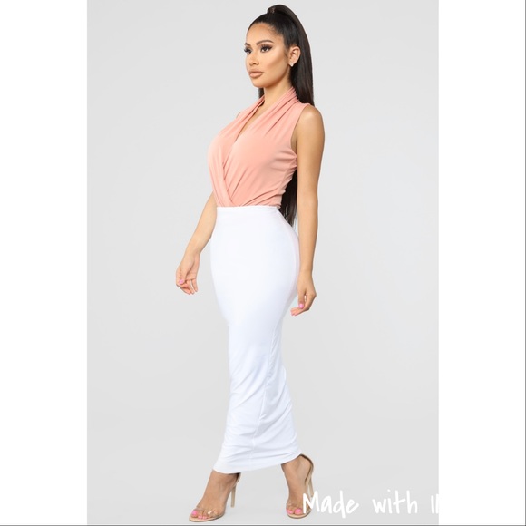 💥 HOST PICK | NEW Dusty Pink Surplice Bodysuit - Picture 6 of 8